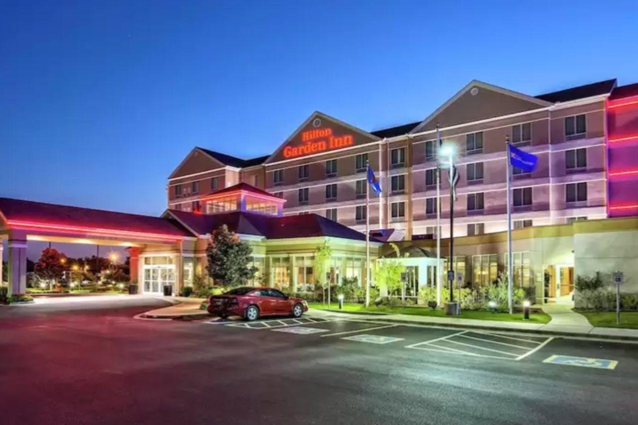 Hilton Garden Inn Midtown Талса Экстерьер фото
