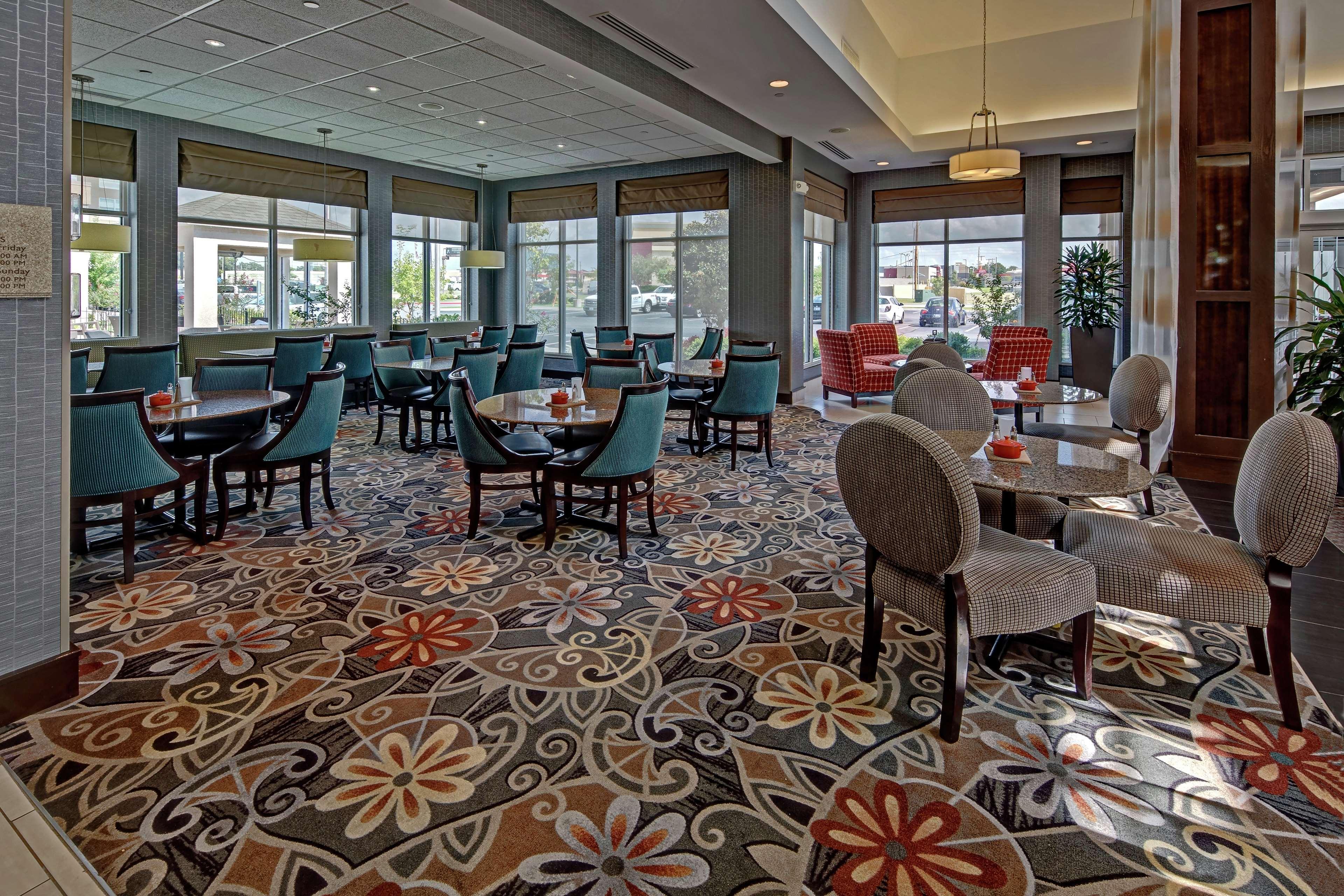 Hilton Garden Inn Midtown Талса Экстерьер фото