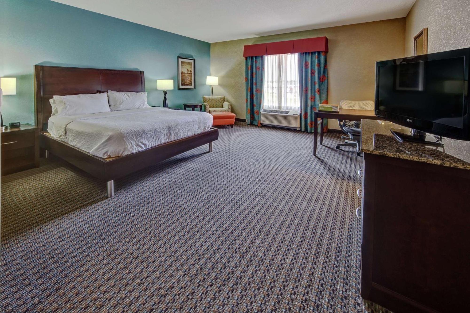 Hilton Garden Inn Midtown Талса Экстерьер фото