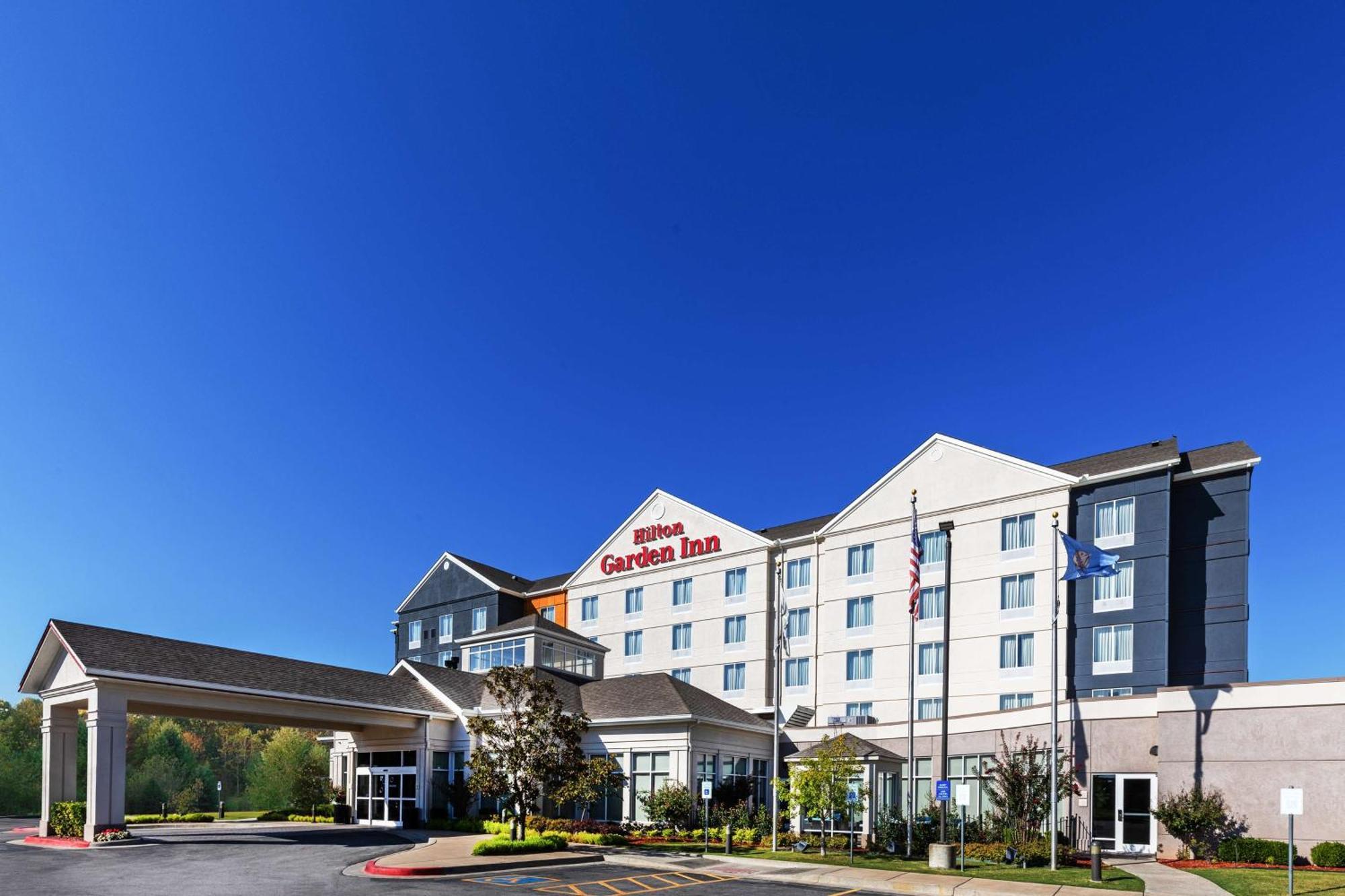 Hilton Garden Inn Midtown Талса Экстерьер фото