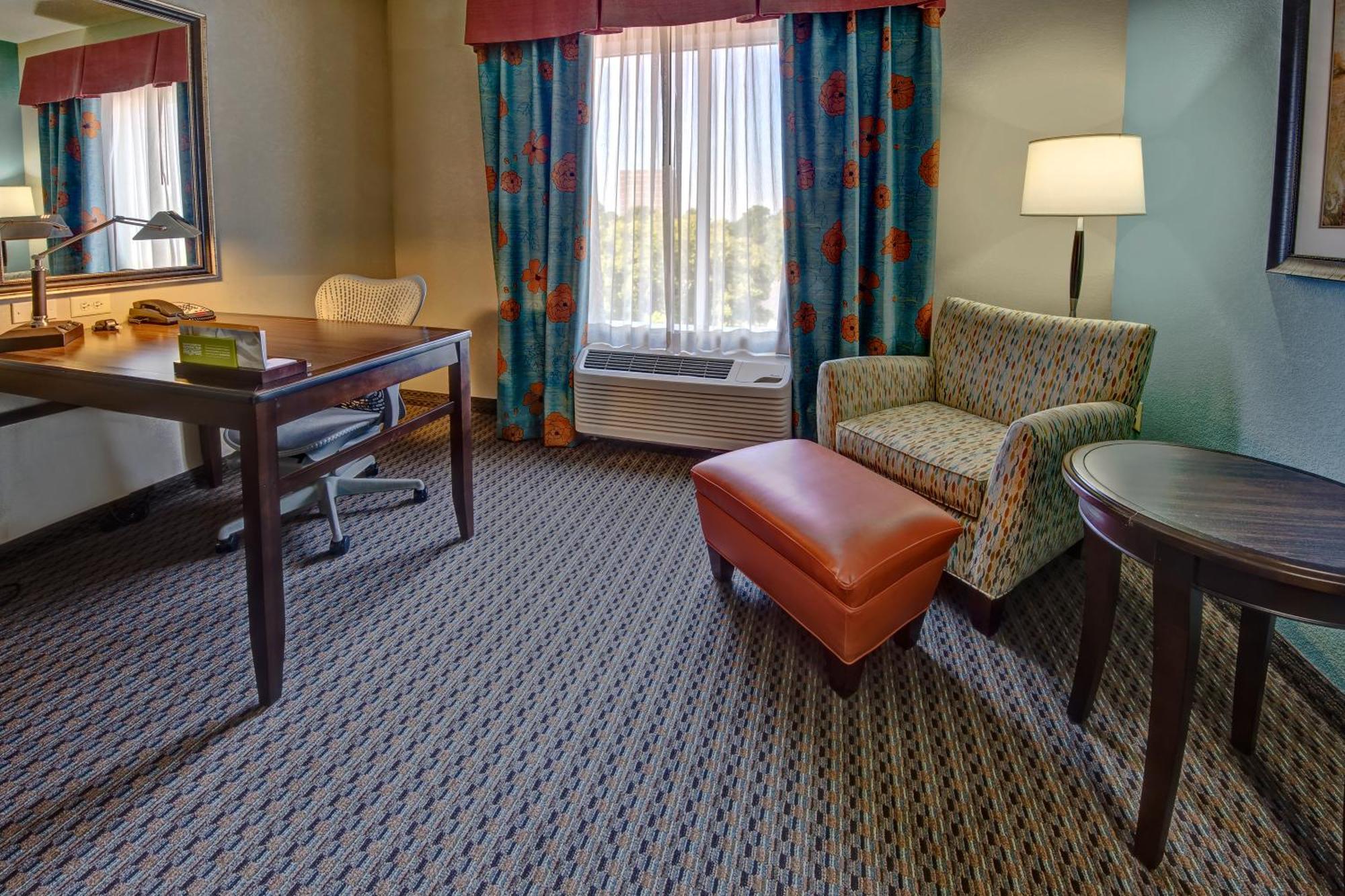 Hilton Garden Inn Midtown Талса Экстерьер фото