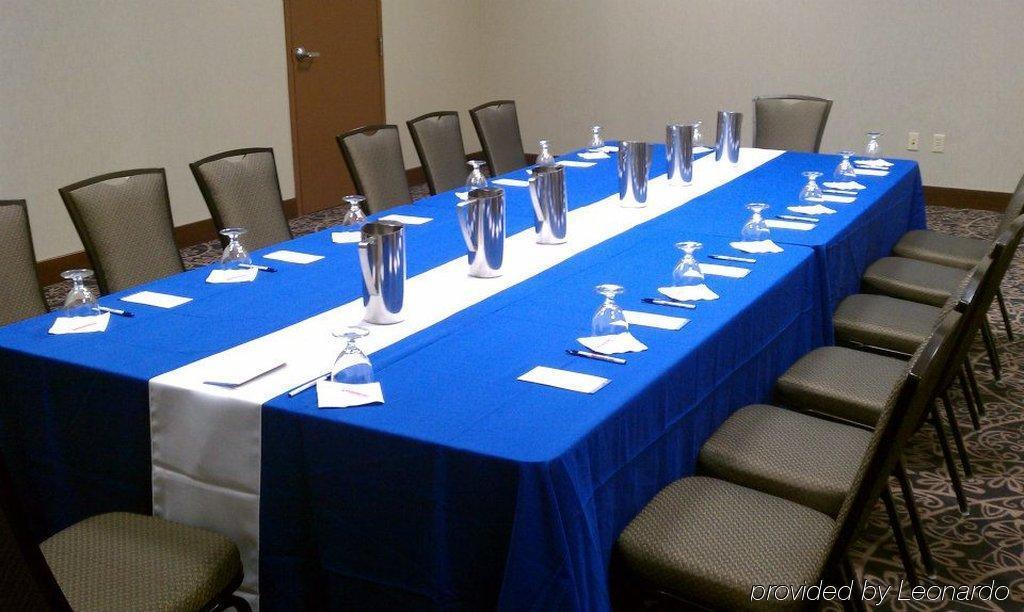 Hilton Garden Inn Midtown Талса Бизнес фото